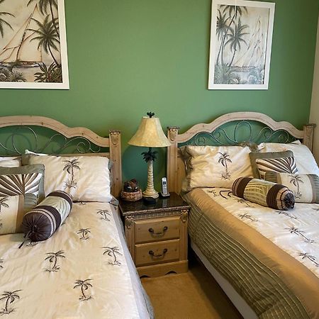 Beautiful New Luxury Townhome With Private Beach And Swimming Pools Ruskin Eksteriør bilde