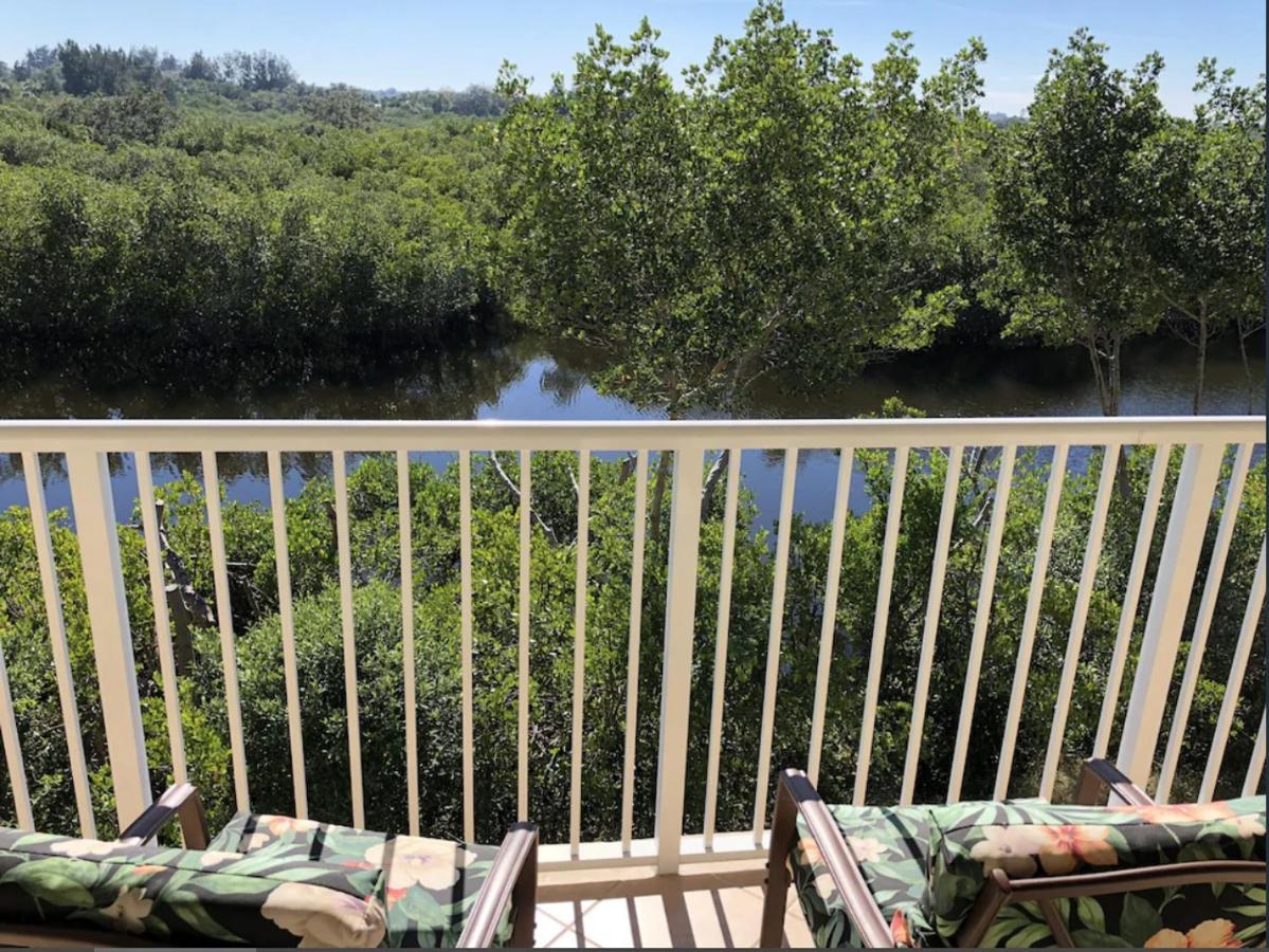 Beautiful New Luxury Townhome With Private Beach And Swimming Pools Ruskin Eksteriør bilde