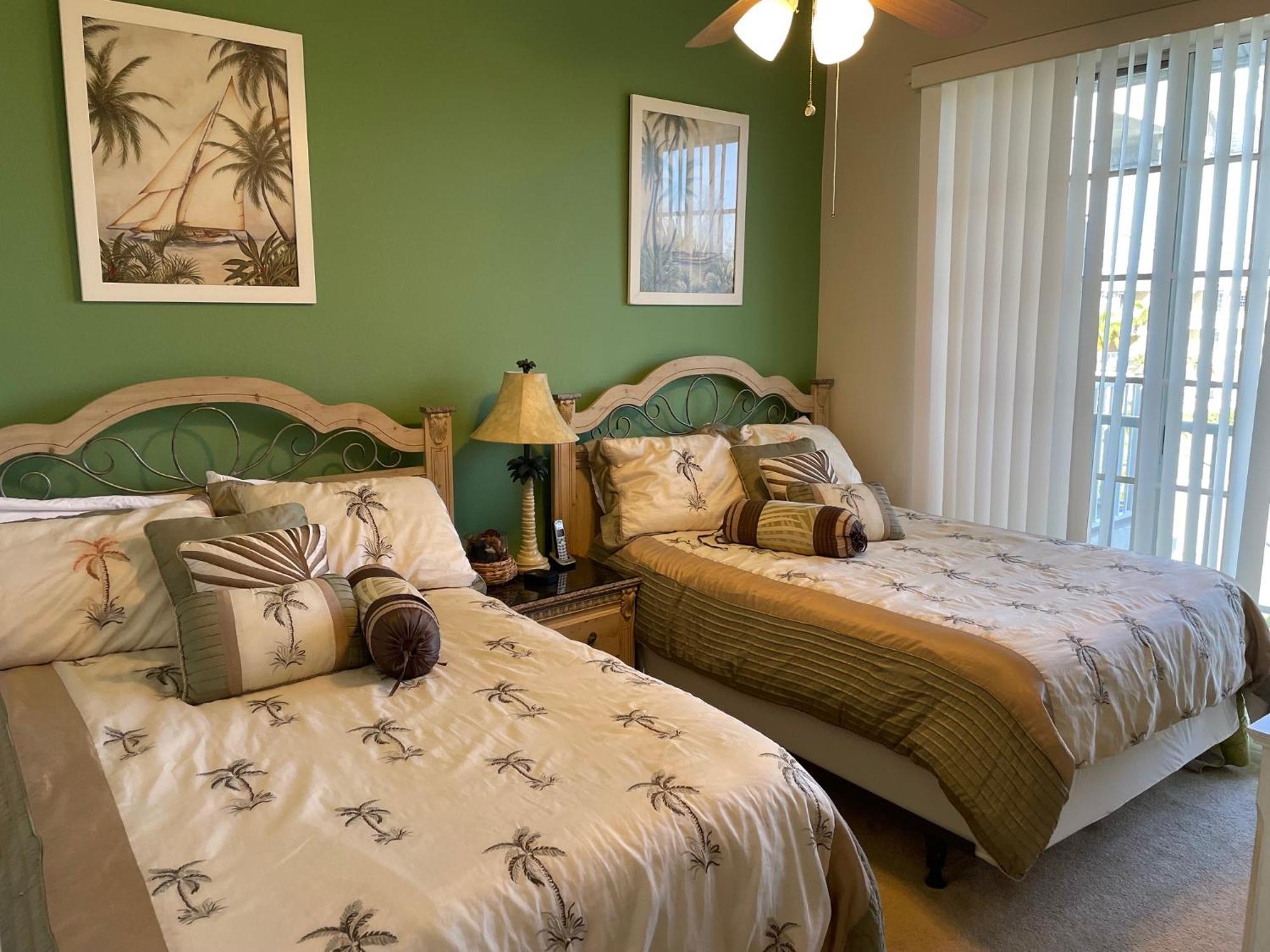 Beautiful New Luxury Townhome With Private Beach And Swimming Pools Ruskin Eksteriør bilde
